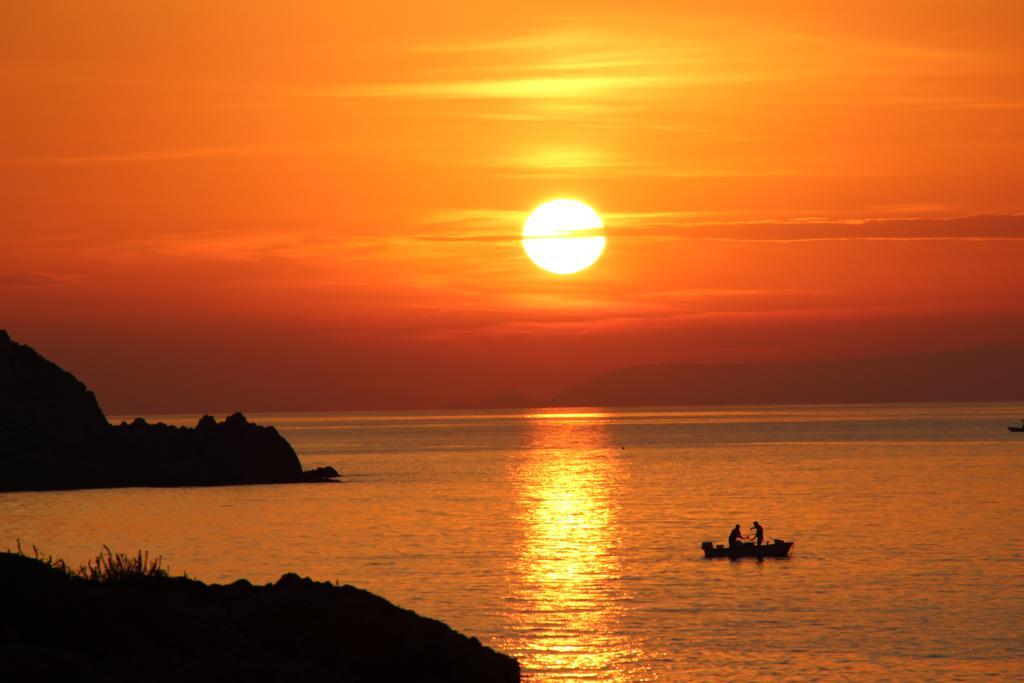 Studio Marinedda Isola Rossa Bilik gambar